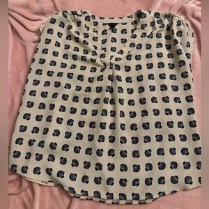 Ann Taylor Cream and Navy Shell Pattern Blouse